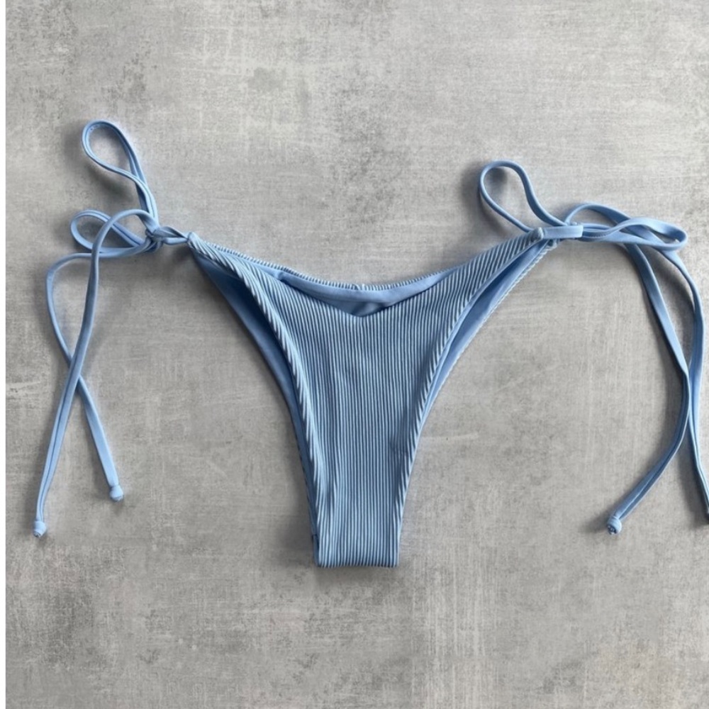 NAYA V HIGH CUT BOTTOM - SKY